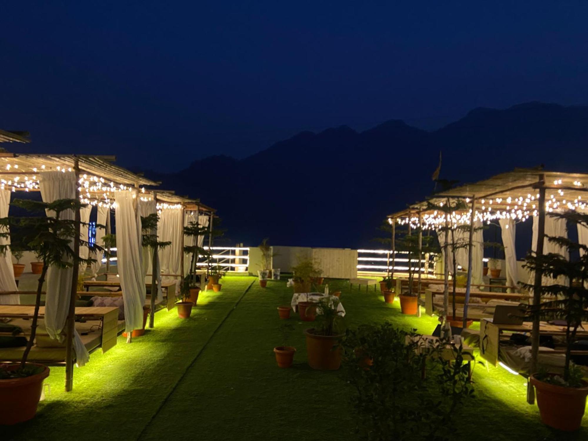 Hotel Aqua Vibes Rishīkesh 外观 照片