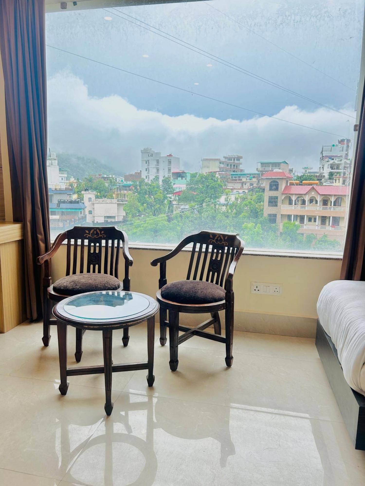 Hotel Aqua Vibes Rishīkesh 外观 照片