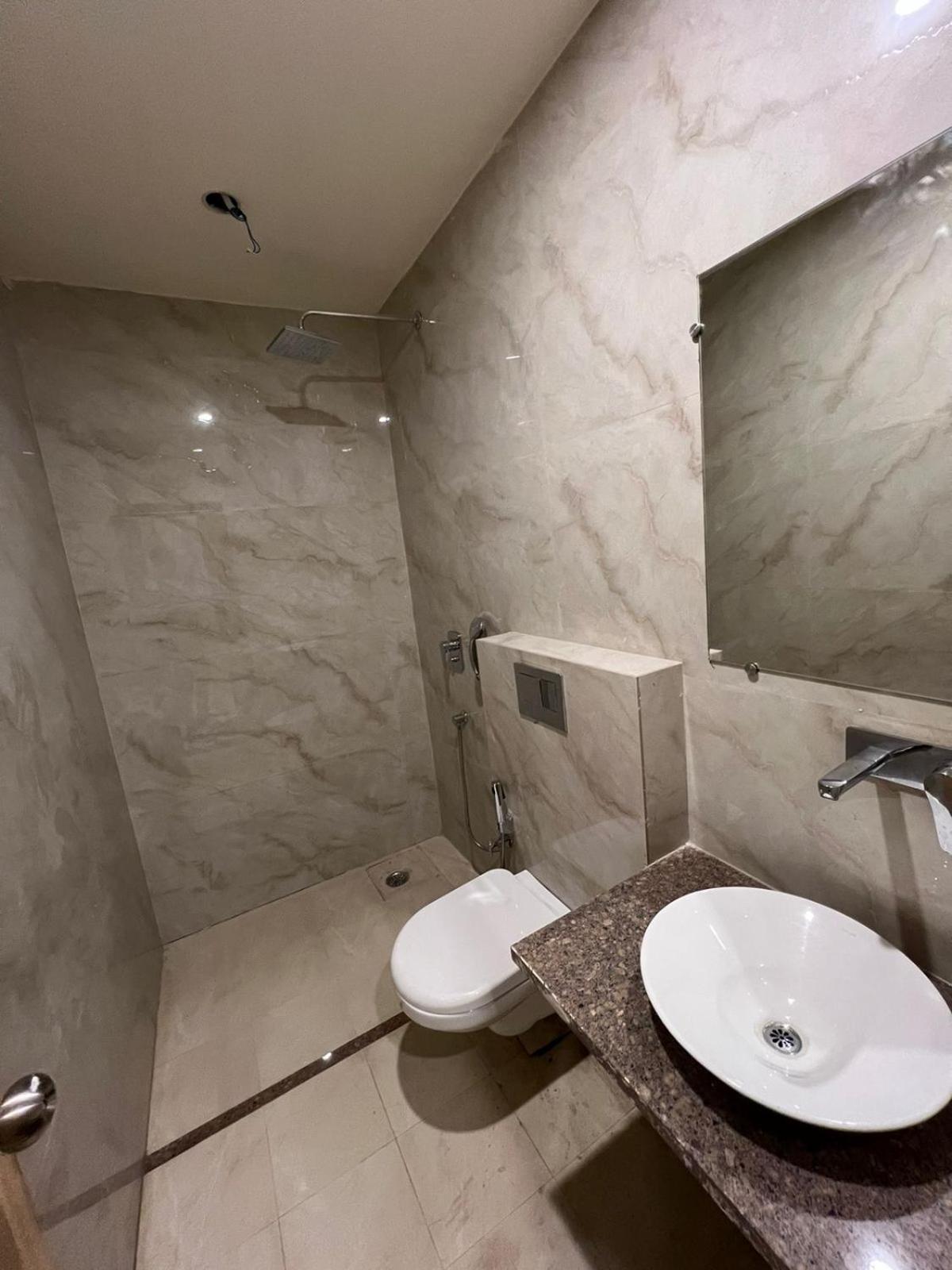 Hotel Aqua Vibes Rishīkesh 外观 照片